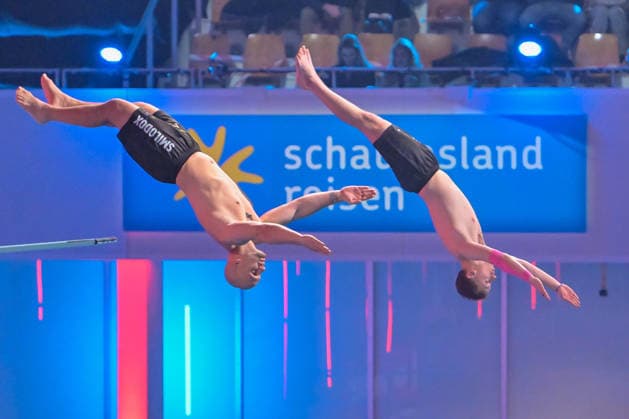 10.01.2026, xlakx, Entertainment, TV Total Turmspringen v.l. Flying Uwe Streamer und Let™s Hugo Streamer wagt sich bei der 15. Ausgabe des TV Total Turmspringen in Berlin von den Sprungbrettern der Schwimm- und Sprunghalle im Europasportpark (SSE) ein spektakulaeres Highlight der Show auf ProSieben. Berlin