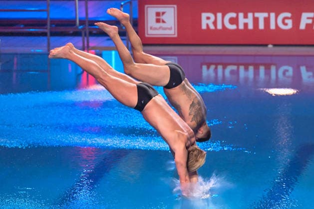 10.01.2026, xlakx, Entertainment, TV Total Turmspringen v.l. Kim Tränka und Nico Legat wagt sich bei der 15. Ausgabe des TV Total Turmspringen in Berlin von den Sprungbrettern der Schwimm- und Sprunghalle im Europasportpark (SSE) ein spektakulaeres Highlight der Show auf ProSieben. Berlin