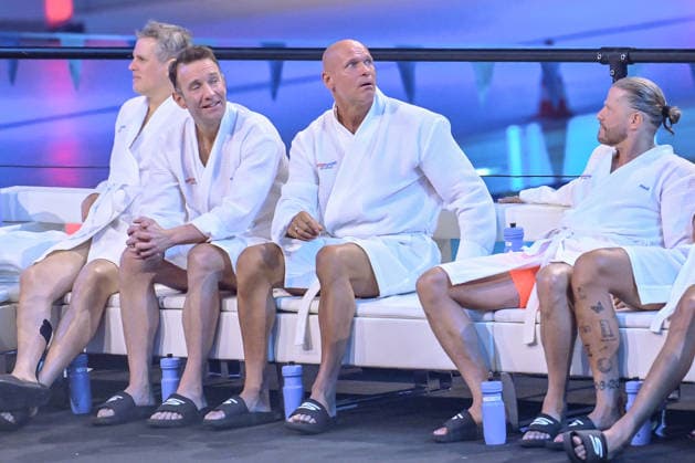 10.01.2026, xlakx, Entertainment, TV Total Turmspringen v.l. Peter Imhof Moderator, Thorsten Legat Ex-Fußballprofi bei der 15. Ausgabe des TV Total Turmspringen in Berlin von den Sprungbrettern der Schwimm- und Sprunghalle im Europasportpark (SSE) ein spektakulaeres Highlight der Show auf ProSieben. Berlin