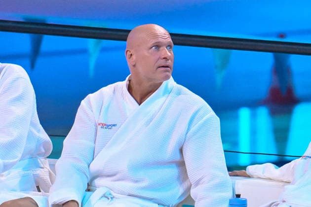 10.01.2026, xlakx, Entertainment, TV Total Turmspringen v.l. Thorsten Legat Ex-Fußballprofi bei der 15. Ausgabe des TV Total Turmspringen in Berlin von den Sprungbrettern der Schwimm- und Sprunghalle im Europasportpark (SSE) ein spektakulaeres Highlight der Show auf ProSieben. Berlin
