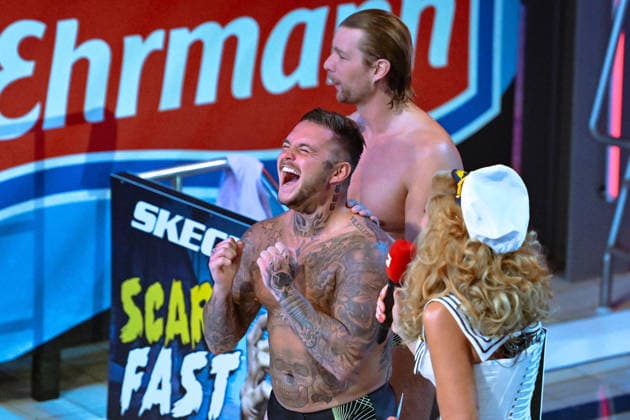 10.01.2026, xlakx, Entertainment, TV Total Turmspringen v.l. Nico Legat bei der 15. Ausgabe des TV Total Turmspringen in Berlin von den Sprungbrettern der Schwimm- und Sprunghalle im Europasportpark (SSE) ein spektakulaeres Highlight der Show auf ProSieben. Berlin
