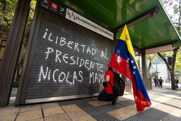 January 10, 2026, Mexico City, Mexico: Hundreds of people joined the March against Imperialism, from the Angel of Independence to Plaza Palestina Libre, following the capture of NICOLAS MADURO and his wife, CILIA FLORES, by US forces. Demonstrators expressed solidarity with the Venezuelan people. Mexico City Mexico - ZUMAl178 20260110_znp_l178_032 Copyright: xCristianxLeyvax