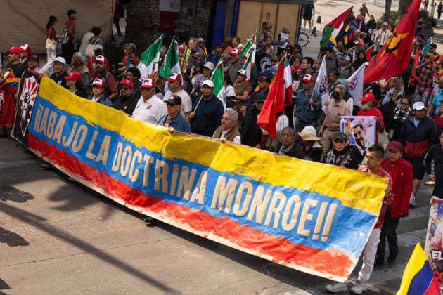 January 10, 2026, Mexico City, Mexico: Hundreds of people joined the March against Imperialism, from the Angel of Independence to Plaza Palestina Libre, following the capture of NICOLAS MADURO and his wife, CILIA FLORES, by US forces. Demonstrators expressed solidarity with the Venezuelan people. Mexico City Mexico - ZUMAl178 20260110_znp_l178_034 Copyright: xCristianxLeyvax