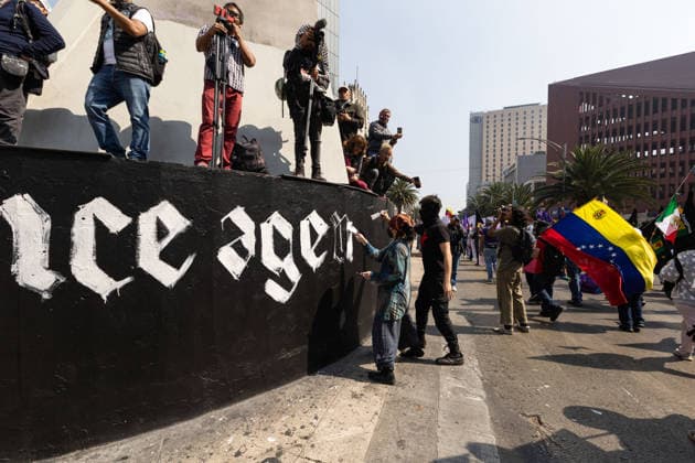 January 10, 2026, Mexico City, Mexico: Hundreds of people joined the March against Imperialism, from the Angel of Independence to Plaza Palestina Libre, following the capture of NICOLAS MADURO and his wife, CILIA FLORES, by US forces. Demonstrators expressed solidarity with the Venezuelan people. Mexico City Mexico - ZUMAl178 20260110_znp_l178_037 Copyright: xCristianxLeyvax