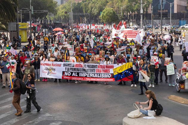 January 10, 2026, Mexico City, Mexico: Hundreds of people joined the March against Imperialism, from the Angel of Independence to Plaza Palestina Libre, following the capture of NICOLAS MADURO and his wife, CILIA FLORES, by US forces. Demonstrators expressed solidarity with the Venezuelan people. Mexico City Mexico - ZUMAl178 20260110_znp_l178_040 Copyright: xCristianxLeyvax