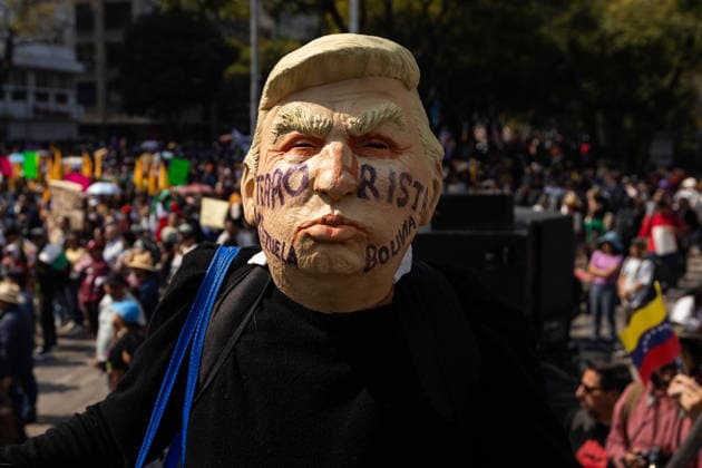 January 10, 2026, Mexico City, Mexico: Hundreds of people joined the March against Imperialism, from the Angel of Independence to Plaza Palestina Libre, following the capture of NICOLAS MADURO and his wife, CILIA FLORES, by US forces. Demonstrators expressed solidarity with the Venezuelan people. Mexico City Mexico - ZUMAl178 20260110_znp_l178_047 Copyright: xCristianxLeyvax