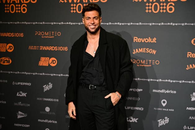 January 10, 2026, Madrid, Madrid, SPAIN: Content creators and guests pose on the black carpet during the third edition of the Army Awards, held on Saturday, January 10, at the Madrid Arena in Madrid. Known as the â€oeinternet anti-awards,†the ceremony honors the most viral moments, trends, and personalities from social media over the past year in a script-free gala hosted by Ceciarmy and Santiago Segura. In the Image Montoya Madrid SPAIN - ZUMAz108 20260110_znp_z108_096 Copyright: xRichardxZubelzux