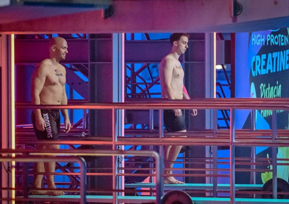 10.01.2026, xlakx, Entertainment, TV Total Turmspringen v.l. Flying Uwe Streamer , Let™s Hugo Streamer bei der 15. Ausgabe des TV Total Turmspringen in Berlin von den Sprungbrettern der Schwimm- und Sprunghalle im Europasportpark (SSE) ein spektakulaeres Highlight der Show auf ProSieben. Berlin