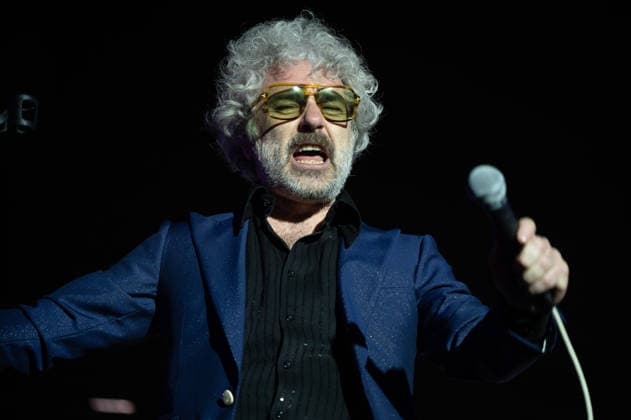 Leon Benavente Performs INVERFEST in Madrid, Spain - 10 Jan 2026 Abraham Boba, the singer from the band Leon Benavente performs during her performance festival INVERFEST at Circo Price. Madrid Spain Copyright: xAtilanoxGarciax xSOPAxImagesx photos01893