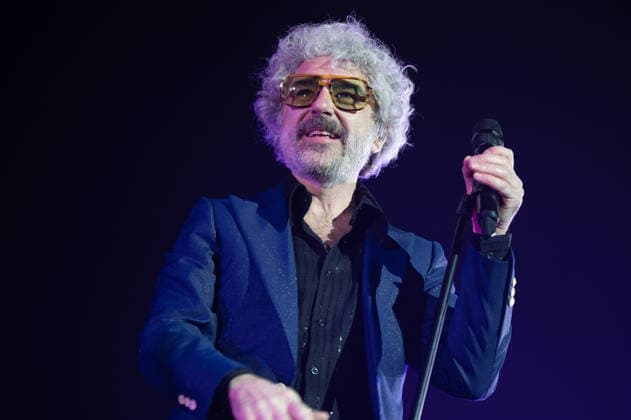 Leon Benavente Performs INVERFEST in Madrid, Spain - 10 Jan 2026 Abraham Boba, the singer from the band Leon Benavente performs during her performance festival INVERFEST at Circo Price. Madrid Spain Copyright: xAtilanoxGarciax xSOPAxImagesx photos01920