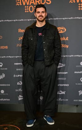 January 10, 2026, Madrid, Madrid, SPAIN: Content creators and guests pose on the black carpet during the third edition of the Army Awards, held on Saturday, January 10, at the Madrid Arena in Madrid. Known as the â€oeinternet anti-awards,†the ceremony honors the most viral moments, trends, and personalities from social media over the past year in a script-free gala hosted by Ceciarmy and Santiago Segura. In the image Eco Juan Manuel Madrid SPAIN - ZUMAz108 20260110_znp_z108_211 Copyright: xRichardxZubelzux