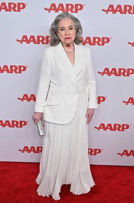2026 Annual Movies for Grownups Awards with AARP Kathy Bates arriving to the 2026 Annual Movies for Grownups Awards with AARP held at the Beverly Wilshire, A Four Seasons Hotel on January 10, 2026 in Beverly Hills Ca. Beverly Hills Beverly Wilshire, A Four Seasons Hotel California USA Copyright: xStarbuck xAFF-USA.COMx