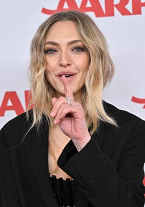 2026 Annual Movies for Grownups Awards with AARP Amanda Seyfried arriving to the 2026 Annual Movies for Grownups Awards with AARP held at the Beverly Wilshire, A Four Seasons Hotel on January 10, 2026 in Beverly Hills Ca. Beverly Hills Beverly Wilshire, A Four Seasons California USA Copyright: xStarbuck xAFF-USA.COMx