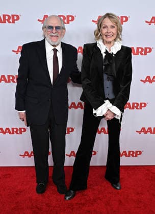 2026 Annual Movies for Grownups Awards with AARP Steve Jaffe and Susan Blakely arriving to the 2026 Annual Movies for Grownups Awards with AARP held at the Beverly Wilshire, A Four Seasons Hotel on January 10, 2026 in Beverly Hills Ca. Beverly Hills Beverly Wilshire, A Four Seasons Hotel California USA Copyright: xStarbuck xAFF-USA.COMx