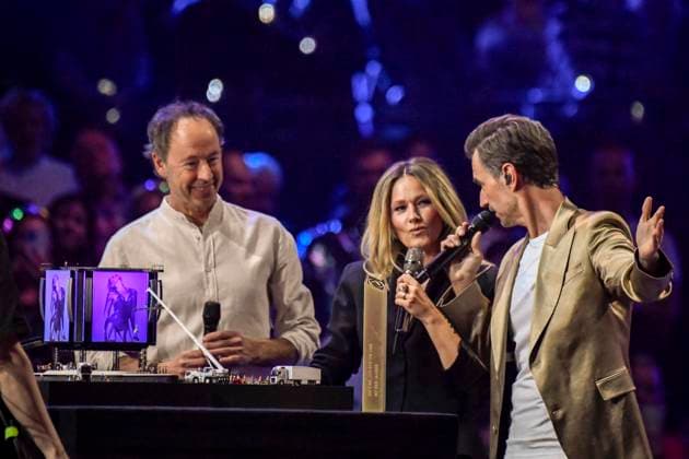 abb: Frederic Braun Miniaturwunderland Florian Silbereisen Moderator und Helene Fischer Saengerin auf der Buehne bei der ARD TV LIve Sendung bei den Schlagerchampions 2026 Das Grosse Fest der Besten auf der Buehne im Velodrom am 10.01.2026 in Berlin Berlin Germany