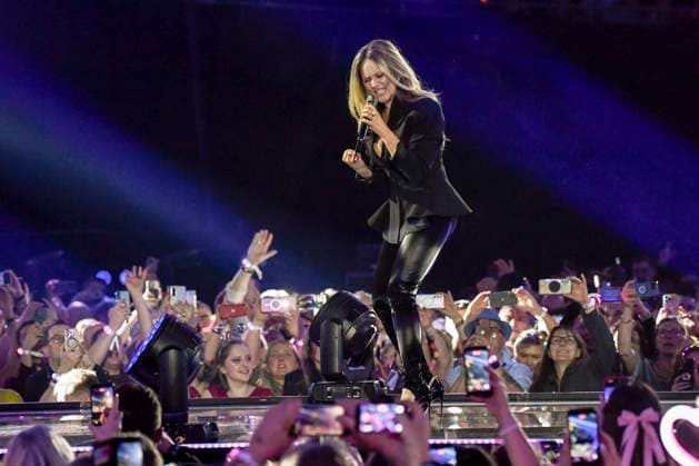 abb: Helene Fischer Saengerin auf der Buehne bei der ARD TV LIve Sendung bei den Schlagerchampions 2026 Das Grosse Fest der Besten auf der Buehne im Velodrom am 10.01.2026 in Berlin Berlin Germany