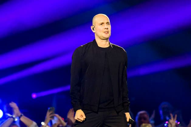 abb: Oliver Petszoka (Oli.P) Saenger auf der Buehne bei der ARD TV LIve Sendung bei den Schlagerchampions 2026 Das Grosse Fest der Besten auf der Buehne im Velodrom am 10.01.2026 in Berlin Berlin Germany