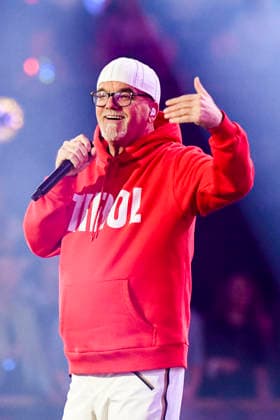abb: DJ Ötzi Oetzi Saenger auf der Buehne bei der ARD TV LIve Sendung bei den Schlagerchampions 2026 Das Grosse Fest der Besten auf der Buehne im Velodrom am 10.01.2026 in Berlin Berlin Germany
