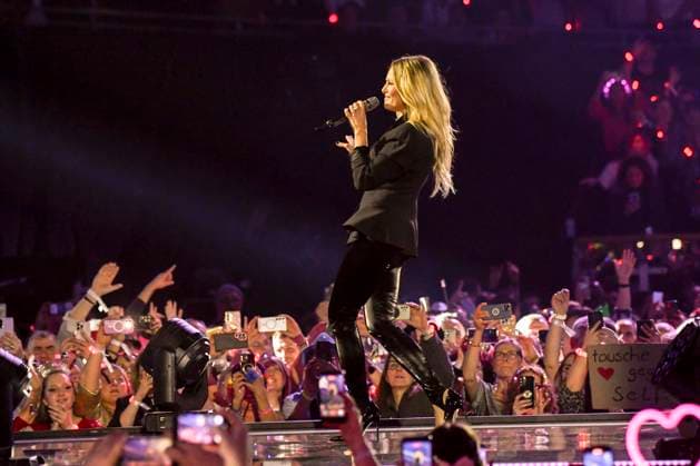 abb: Helene Fischer Saengerin auf der Buehne bei der ARD TV LIve Sendung bei den Schlagerchampions 2026 Das Grosse Fest der Besten auf der Buehne im Velodrom am 10.01.2026 in Berlin Berlin Germany