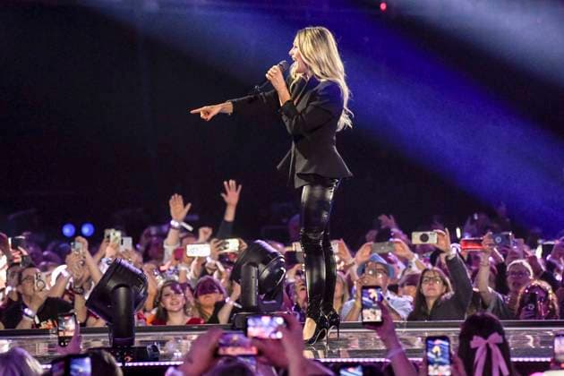 abb: Helene Fischer Saengerin auf der Buehne bei der ARD TV LIve Sendung bei den Schlagerchampions 2026 Das Grosse Fest der Besten auf der Buehne im Velodrom am 10.01.2026 in Berlin Berlin Germany