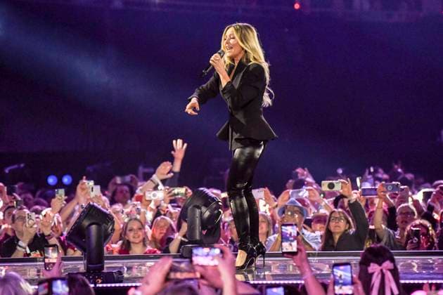 abb: Helene Fischer Saengerin auf der Buehne bei der ARD TV LIve Sendung bei den Schlagerchampions 2026 Das Grosse Fest der Besten auf der Buehne im Velodrom am 10.01.2026 in Berlin Berlin Germany
