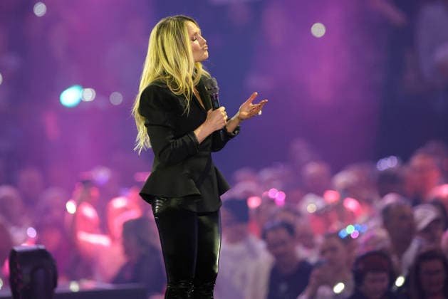 Schlagerchampions 2026 Das grosse Fest der Besten Helene Fischer (deutsche Schlagersängerin) ganz in schwarz gekleidet. ARD ORF2-Musikshow Schlagerchampions - Das grosse Fest der Besten. Von Florian Silbereisen moderierte Live-Sendung vom 10. Januar 2026 aus dem Velodrom Berlin, Deutschland.
