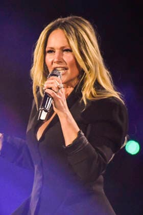 abb: Helene Fischer Saengerin auf der Buehne bei der ARD TV LIve Sendung bei den Schlagerchampions 2026 Das Grosse Fest der Besten auf der Buehne im Velodrom am 10.01.2026 in Berlin Berlin Germany