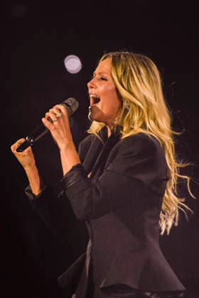 abb: Helene Fischer Saengerin auf der Buehne bei der ARD TV LIve Sendung bei den Schlagerchampions 2026 Das Grosse Fest der Besten auf der Buehne im Velodrom am 10.01.2026 in Berlin Berlin Germany