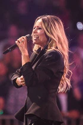 abb: Helene Fischer Saengerin auf der Buehne bei der ARD TV LIve Sendung bei den Schlagerchampions 2026 Das Grosse Fest der Besten auf der Buehne im Velodrom am 10.01.2026 in Berlin Berlin Germany