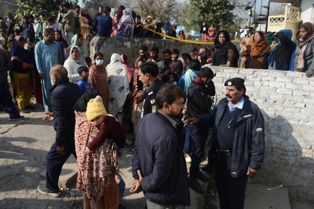 Gas cylinder explosion at Islamabad wedding kills eight, including bride and groom ISLAMABAD, PAKISTAN, JANUARY 11: Security forces are seen at the site of a powerful gas cylinder explosion at a wedding function in a neighborhood of Islamabad on January 11, 2026. The blast killed eight people, including the bride and groom and their grandparents, injured 12 others, and caused the collapse of adjoining houses. Muhammad Reza Anadolu Islamabad Pakistan. Editorial use only. Please get in touch for any other usage.  Copyright: x2026xAnadoluxMuhammadxRezax