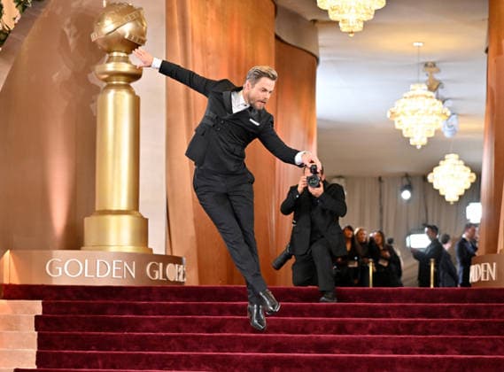 83rd Annual Golden Globes - Arrivals Derek Hough arriving at the 83rd Annual Golden Globes held at the Beverly Hilton Hotel on January 11, 2026 in Beverly Hills, CA. Beverly Hills Beverly Hilton Hotel California USA Copyright: xOConnor-Arroyox xAFF-USA.comx