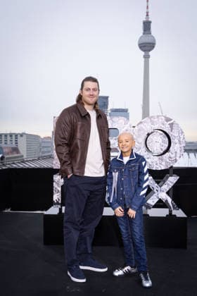 Photocall A KNIGHT OF THE SEVEN KINGDOMS Peter Claffey ( Dunk ) Dexter Sol Ansell ( Egg ) Photocall A KNIGHT OF THE SEVEN KINGDOMS auf dem Dach des Humboldt Forums in Berlin Datum: 12.01.2026 Copyright: xEventpressxFuhrx