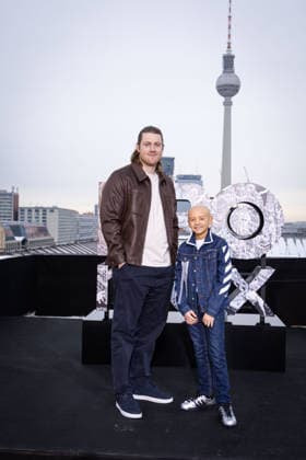 Photocall A KNIGHT OF THE SEVEN KINGDOMS Peter Claffey ( Dunk ) Dexter Sol Ansell ( Egg ) Photocall A KNIGHT OF THE SEVEN KINGDOMS auf dem Dach des Humboldt Forums in Berlin Datum: 12.01.2026 Copyright: xEventpressxFuhrx