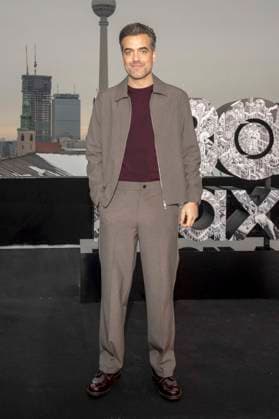 abb: Daniel Ings beim Fotocalls zum Start von HBO Max A Knight of the Seven Kingdoms der US amerikanischen Fantasyserie mein munus Graden auf der winterlichen Dachterrasse des Humboldt- Forum Berlin am 12.01.2026 Berlin Deutschland