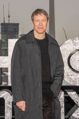 abb: Sam Spruell beim Fotocalls zum Start von HBO Max A Knight of the Seven Kingdoms der US amerikanischen Fantasyserie mein munus Graden auf der winterlichen Dachterrasse des Humboldt- Forum Berlin am 12.01.2026 Berlin Deutschland