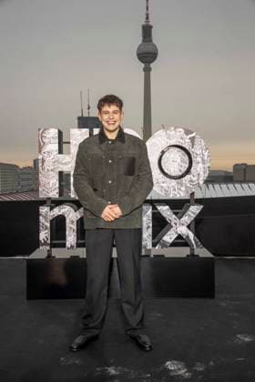 abb: Shaun Thomas beim Fotocalls zum Start von HBO Max A Knight of the Seven Kingdoms der US amerikanischen Fantasyserie mein munus Graden auf der winterlichen Dachterrasse des Humboldt- Forum Berlin am 12.01.2026 Berlin Deutschland