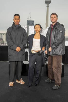 abb: Mickey Down Myha la Herrold Konrad Kay beim Fotocalls zum Start von HBO Max A Knight of the Seven Kingdoms der US amerikanischen Fantasyserie mein munus Graden auf der winterlichen Dachterrasse des Humboldt- Forum Berlin am 12.01.2026 Berlin Deutschland