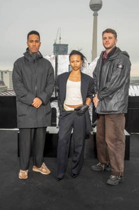 abb: Mickey Down Myha la Herrold Konrad Kay beim Fotocalls zum Start von HBO Max A Knight of the Seven Kingdoms der US amerikanischen Fantasyserie mein munus Graden auf der winterlichen Dachterrasse des Humboldt- Forum Berlin am 12.01.2026 Berlin Deutschland
