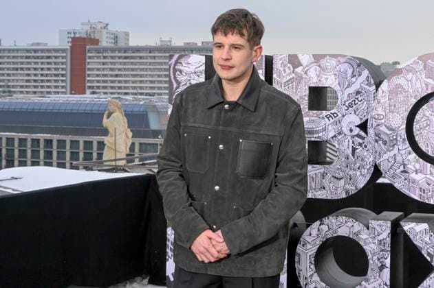 abb: Shaun Thomas beim Fotocalls zum Start von HBO Max A Knight of the Seven Kingdoms der US amerikanischen Fantasyserie mein munus Graden auf der winterlichen Dachterrasse des Humboldt- Forum Berlin am 12.01.2026 Berlin Deutschland