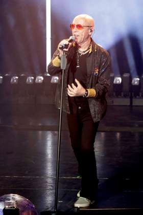 12.01.2026, Toni Krahl, Saenger, im Konzert im Friedrichstadt-Palast Berlin, der ehem. Saenger von CITY, mit neuer Band Toni Krahl und die Kinx vom Prenzlauer Berg, Berlin Deutschland, Germany
