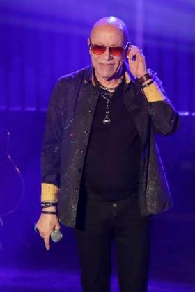 12.01.2026, Toni Krahl, Saenger, im Konzert im Friedrichstadt-Palast Berlin, der ehem. Saenger von CITY, mit neuer Band Toni Krahl und die Kinx vom Prenzlauer Berg, Berlin Deutschland, Germany