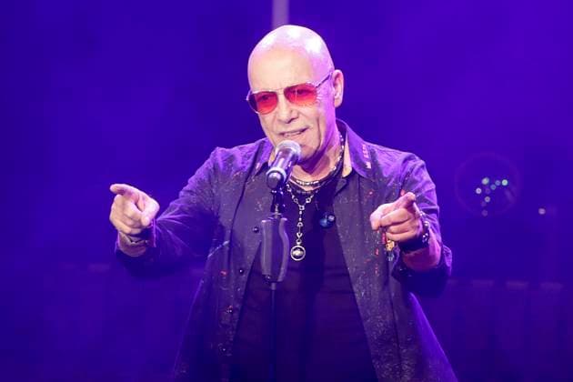 12.01.2026, Toni Krahl, Saenger, im Konzert im Friedrichstadt-Palast Berlin, der ehem. Saenger von CITY, mit neuer Band Toni Krahl und die Kinx vom Prenzlauer Berg, Berlin Deutschland, Germany
