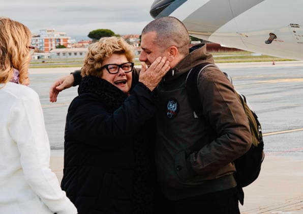 January 13, 2026, Ciampino, ITALY: The mother of Alberto Trentini embraces her son, released yesterday after more than 14 months of detention in Venezuela, at Ciampino airport in Rome, 13 January 2026. Ansa FILIPPO ATTILI US PALAZZO CHIGI +++ ANSA PROVIDES ACCESS TO THIS HANDOUT PHOTO TO BE USED SOLELY TO ILLUSTRATE NEWS REPORTING OR COMMENTARY ON THE FACTS OR EVENTS DEPICTED IN THIS IMAGE - NO ARCHIVING - NO LICENSING - NPK Ciampino ITALY  - ZUMAa110 20260113_zaf_a110_006 Copyright: xFilippoxAttili UsxPalazzoxChigix