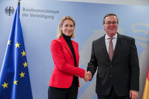 Bundesminister Boris Pistorius und Kaja Kallas, Vizepräsidentin Europäische Kommission, Vertreterin der EU, bei ihrem Antrittsbesuch Im Bundesministerium für Verteidigung am 13.01.26 in Berlin BM Pistorius trifft Kaja Kallas zum Antrittsbesuch in Berlin *** Federal Minister Boris Pistorius and Kaja Kallas, Vice-President of the European Commission, representing the EU, on her inaugural visit to the Federal Ministry of Defense on 13 01 26 in Berlin Federal Minister Pistorius meets Kaja Kallas on her inaugural visit to Berlin