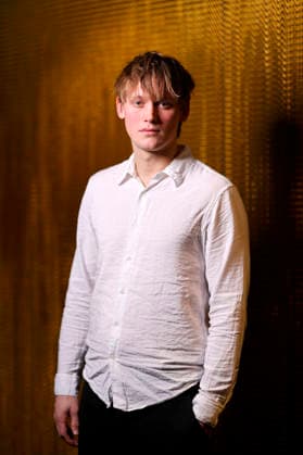 Schauspieler Enzo Brumm bei der NRW-Premiere des Films Silent Friend im Cinenova-Kino in Ehrenfeld. Köln, 13.01.2026 NRW Deutschland Copyright: xChristophxHardtx