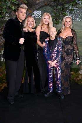 Jonathan Ansell, Wendy King, Sienna Valentine Ansell, Dexter Sol Ansell und Debbie King bei der Premiere der HBO Max-Serie A Knight of the Seven Kingdoms im Zoo Palast. Berlin, 13.01.2026