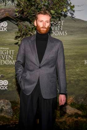 abb: Edward Ashley auf dem schwarzen Teppich bei der Kinostart der Weltpremiere von HBO Max A Knight of the Seven Kingdoms der US amerikanischen Fantasyserie im Zoo Palaast am 13.01.2025 in Berlin Berlin Deutschland