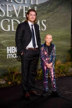 abb: Peter Claffey und Dexter Sol Ansell auf dem schwarzen Teppich bei der Kinostart der Weltpremiere von HBO Max A Knight of the Seven Kingdoms der US amerikanischen Fantasyserie im Zoo Palaast am 13.01.2025 in Berlin Berlin Deutschland