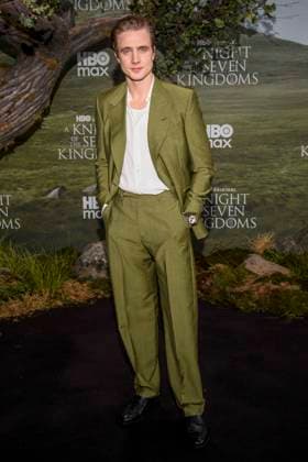 abb: Henry Ashton zu Gast auf dem schwarzen Teppich bei der Kinostart der Weltpremiere von HBO Max A Knight of the Seven Kingdoms der US amerikanischen Fantasyserie im Zoo Palaast am 13.01.2025 in Berlin Berlin Deutschland