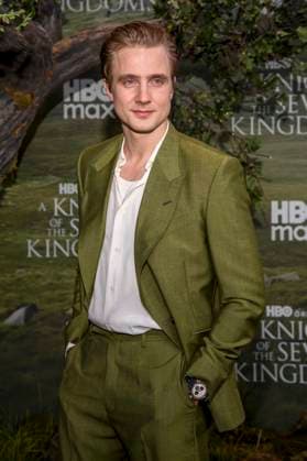 abb: Henry Ashton zu Gast auf dem schwarzen Teppich bei der Kinostart der Weltpremiere von HBO Max A Knight of the Seven Kingdoms der US amerikanischen Fantasyserie im Zoo Palaast am 13.01.2025 in Berlin Berlin Deutschland